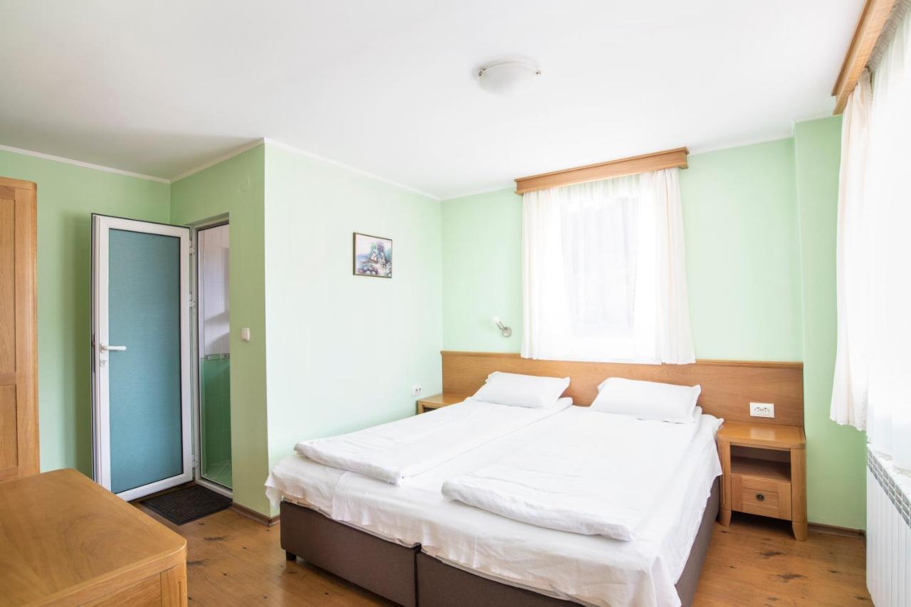 Guest House Roden Dom Koprivchtitsa Extérieur photo