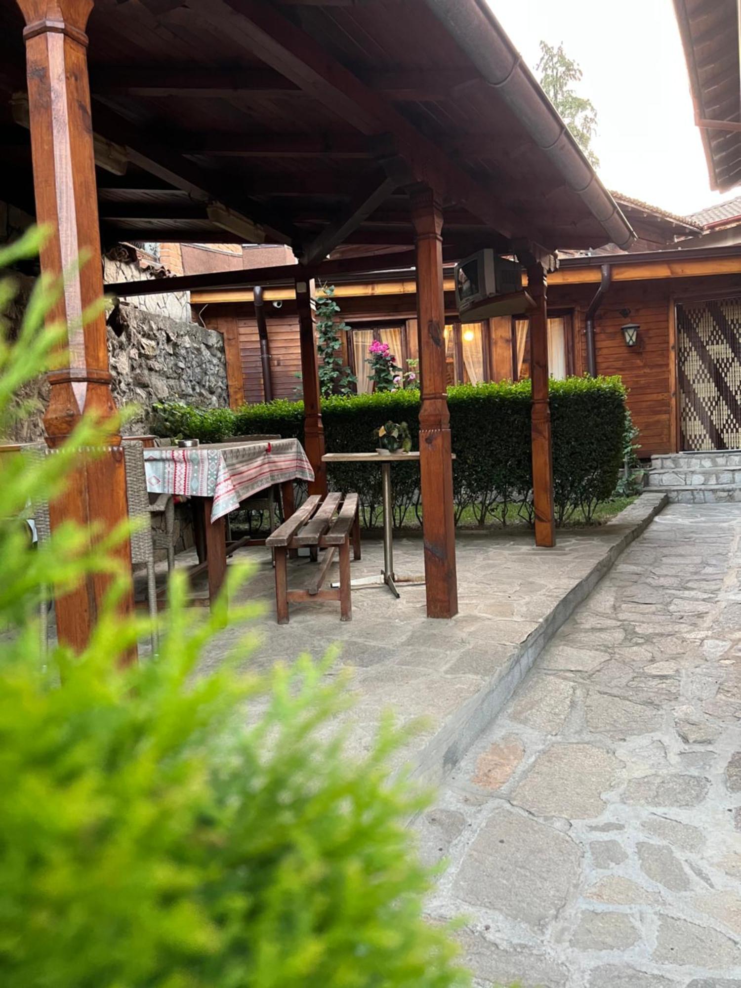 Guest House Roden Dom Koprivchtitsa Extérieur photo