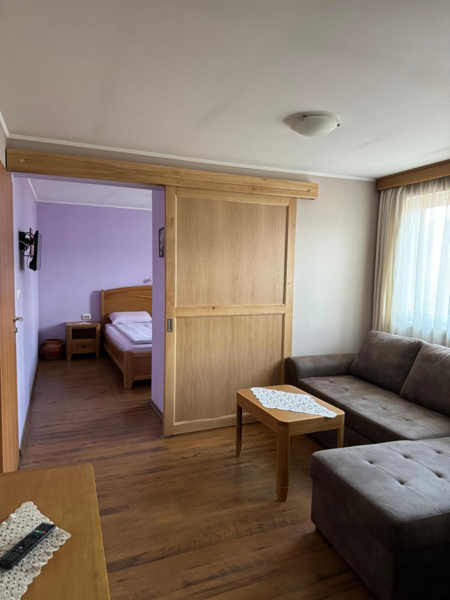 Guest House Roden Dom Koprivchtitsa Extérieur photo